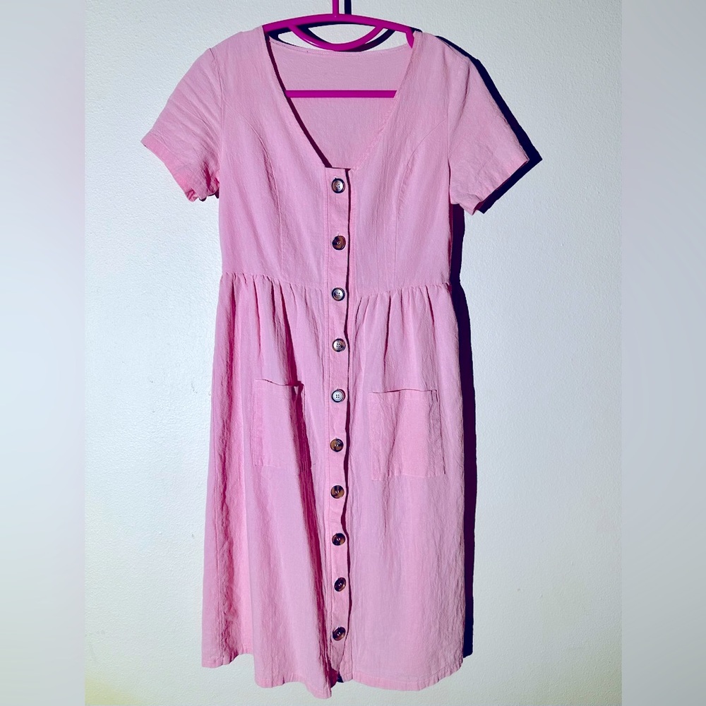 Lovely pink dress perfect for Spring and Easter!